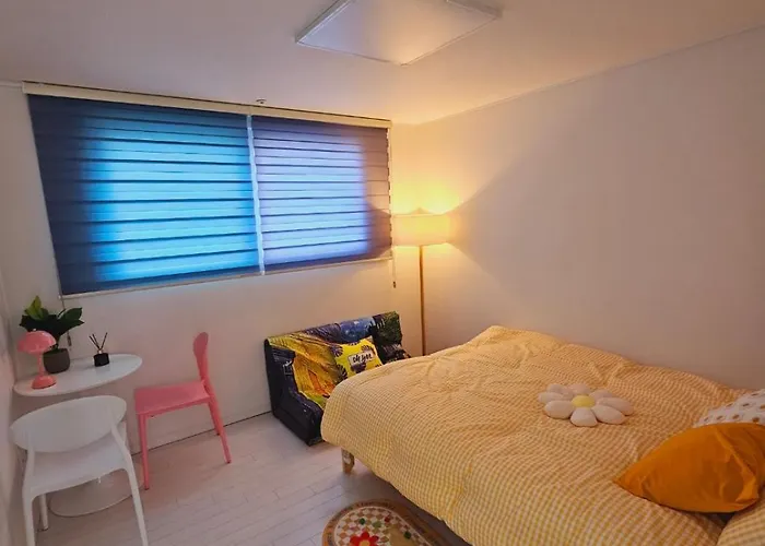 Urban Terrace House